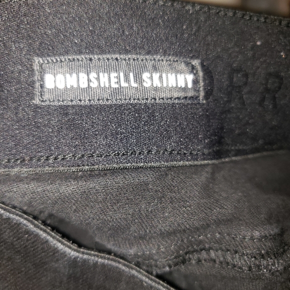 Plus Size Torrid 22 Bombshell Skinny Premium Stretch High-Rise Black Jeans - Picture 10 of 11